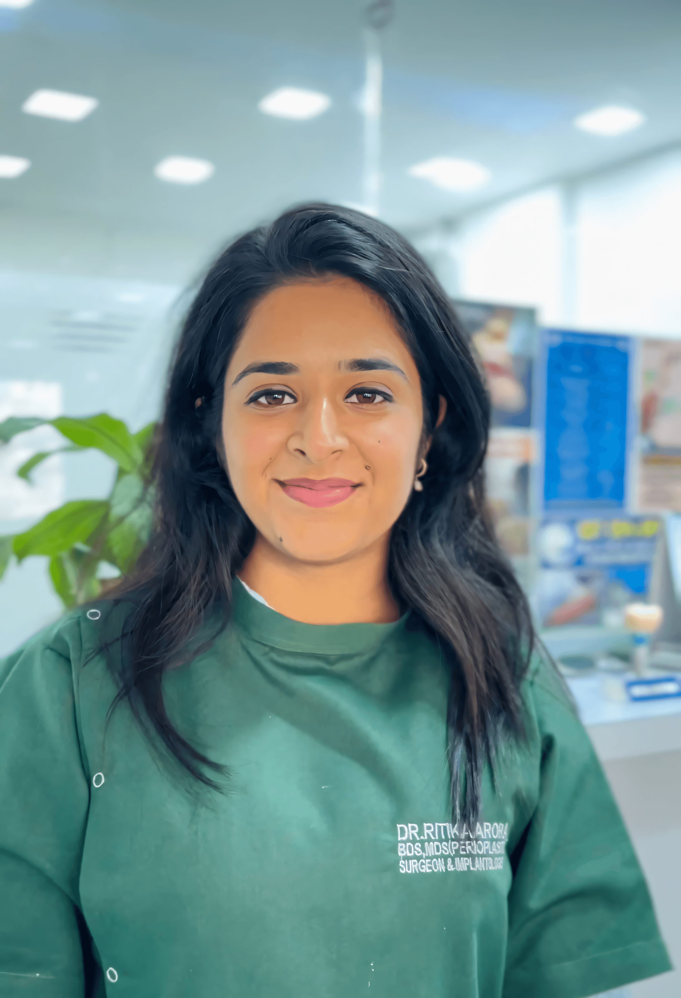 Dr. Ritika Arora - BDS, MDS Resident (Perioplastic Surgeon & Implantologist)